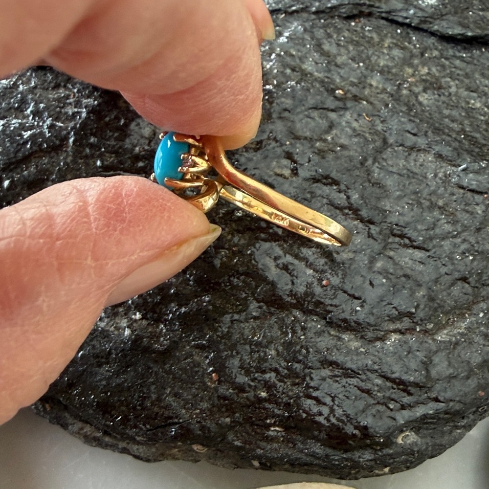 Vintage 14K Gold Native American Turquoise Ring - Picture 4 of 16